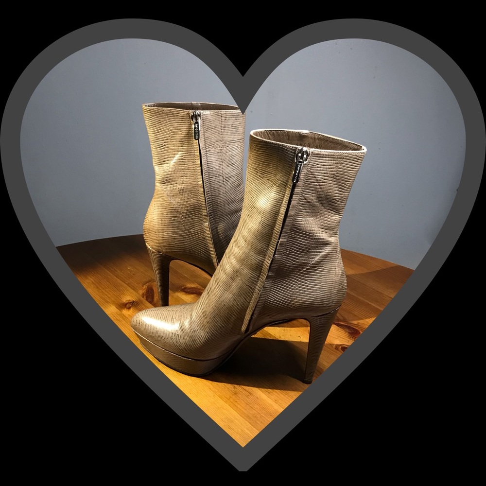 Sergio Rossi Luxury Leather Short Boots